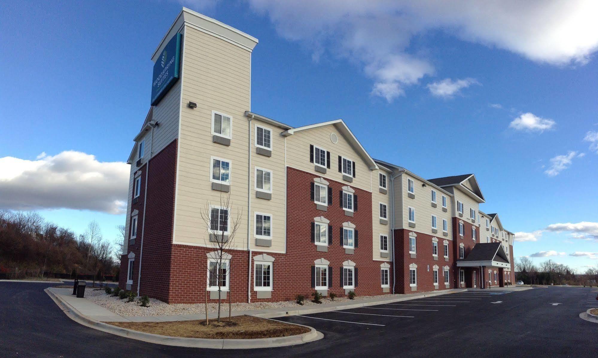Woodspring Suites Frederick I-70 エクステリア 写真