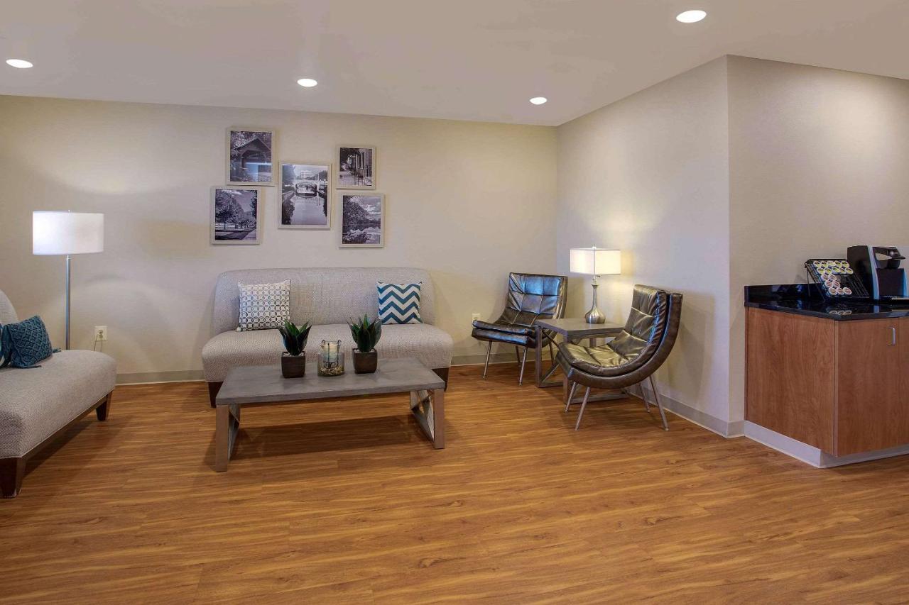 Woodspring Suites Frederick I-70 エクステリア 写真